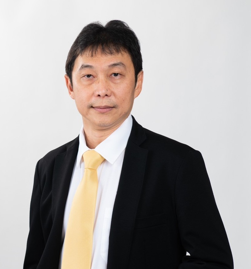 นายธีรวุฒิ เวทะธรรม